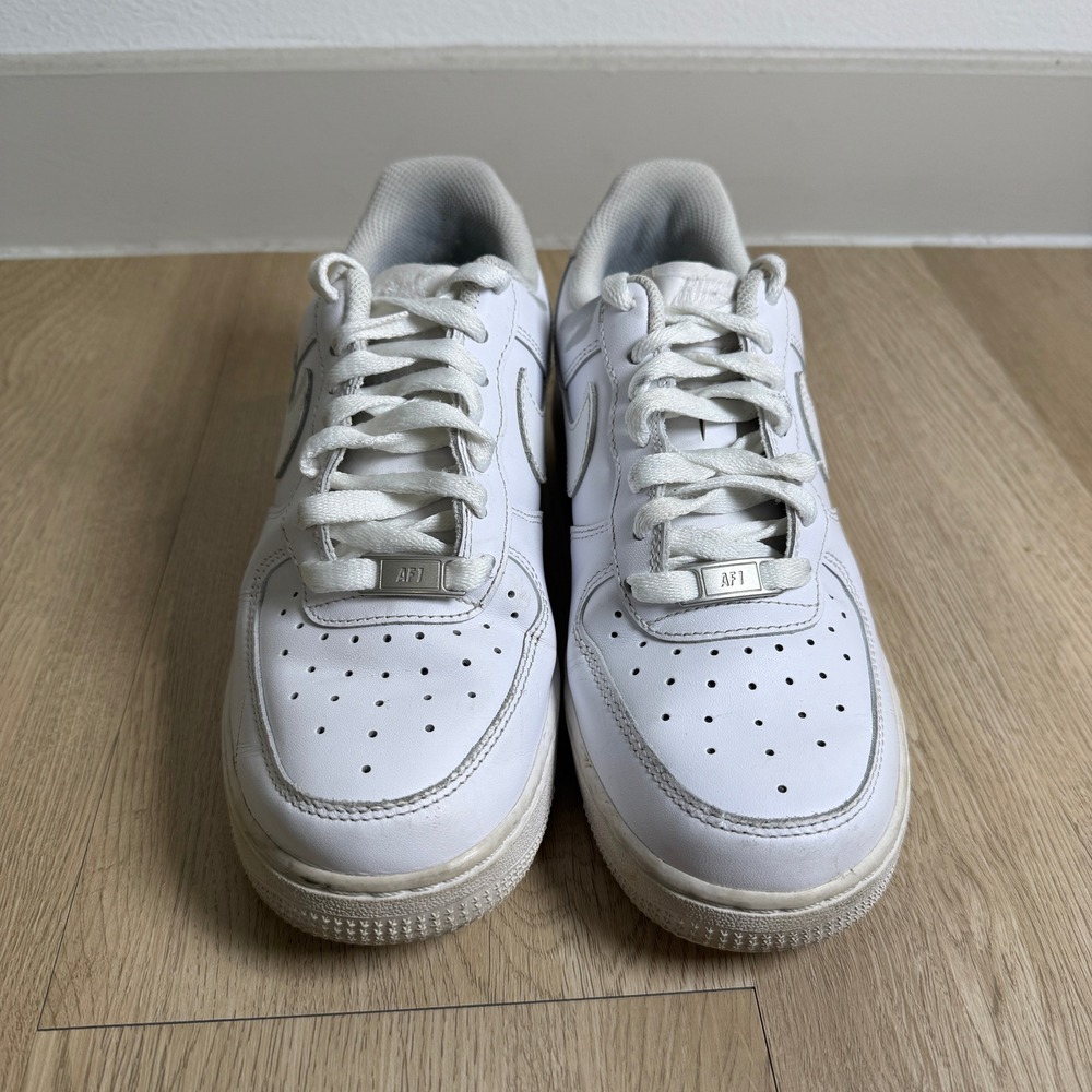 Nike Air Force 1 Low '07 Womens Size 7.5 Triple White Sneakers DD8959-100 - Picture 2 of 14